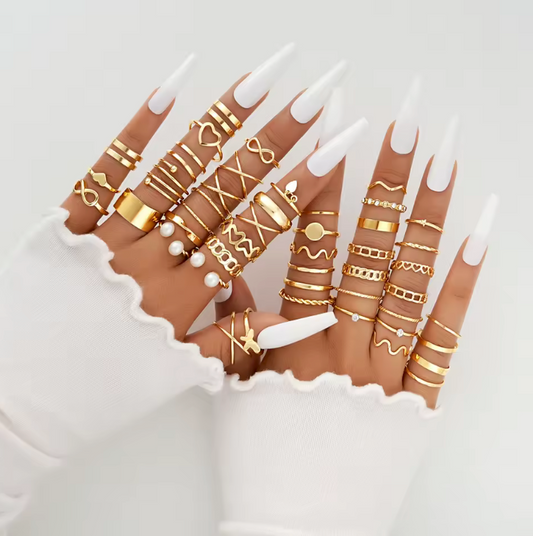 Noble Golden Ring Set