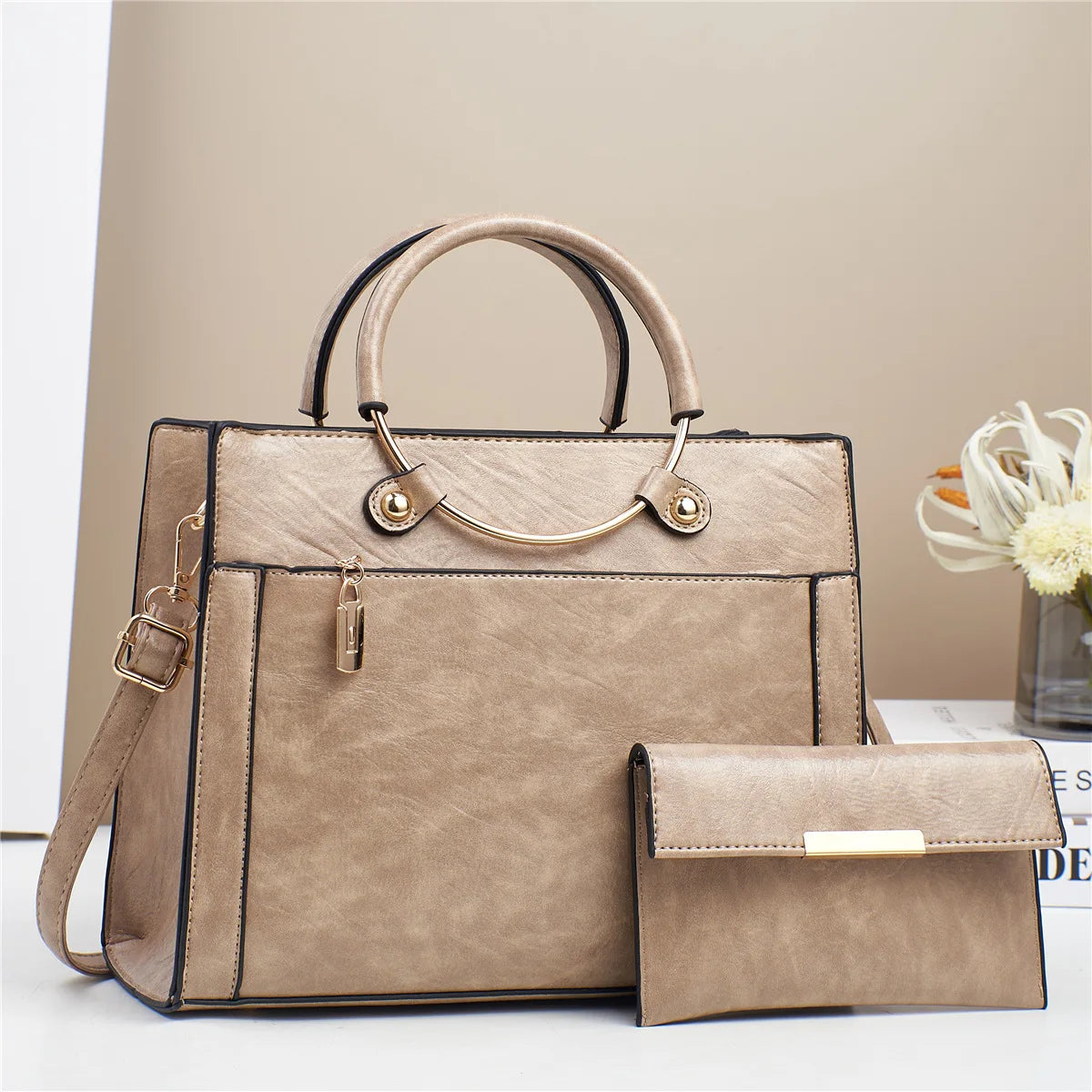 Sophisticate Aristocrat Hand Bag