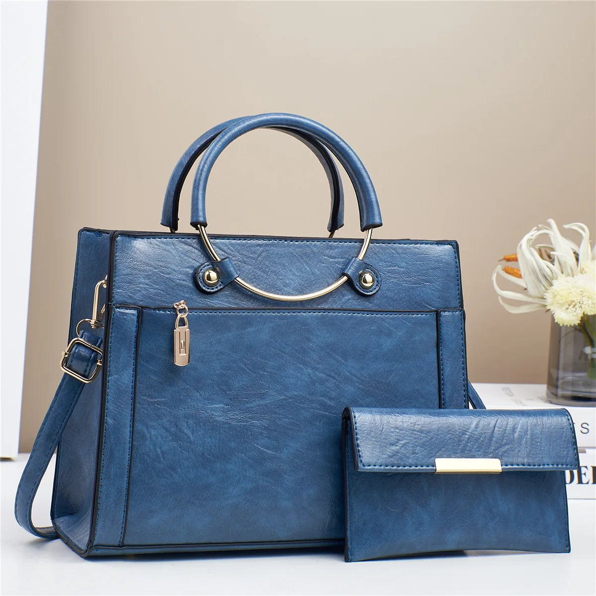 Sophisticate Aristocrat Hand Bag
