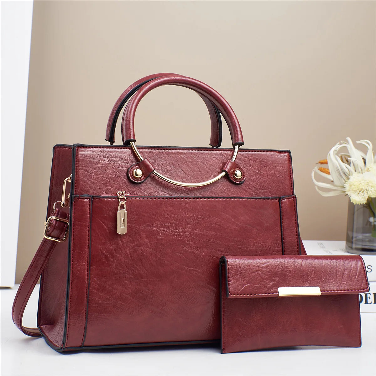 Sophisticate Aristocrat Hand Bag
